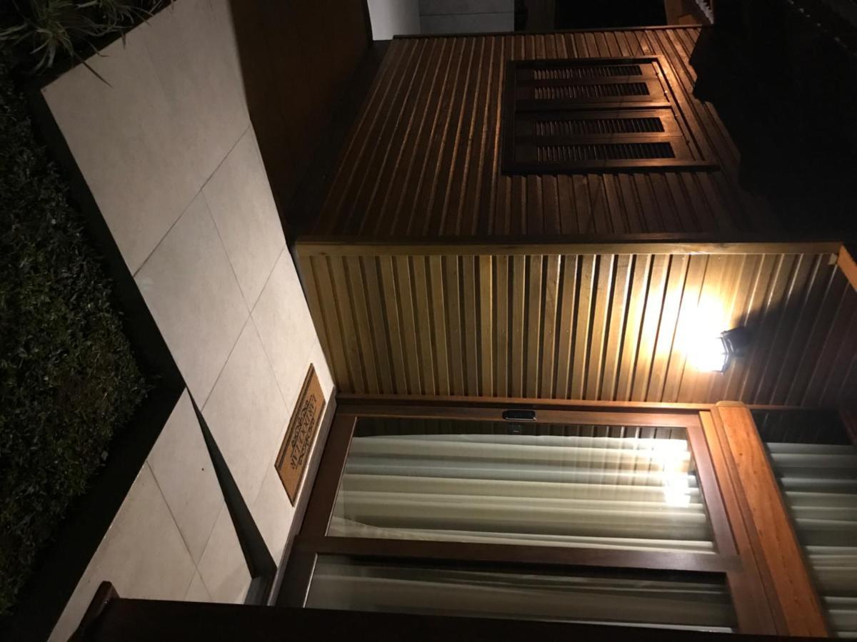 Canyons Guest House Praia Grande  Kültér fotó