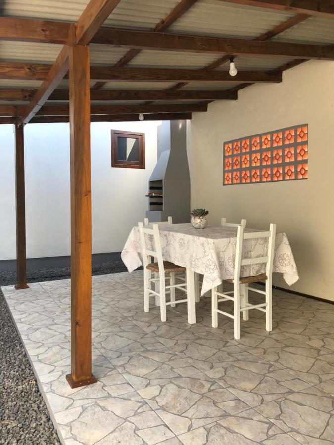 Canyons Guest House Praia Grande  Kültér fotó