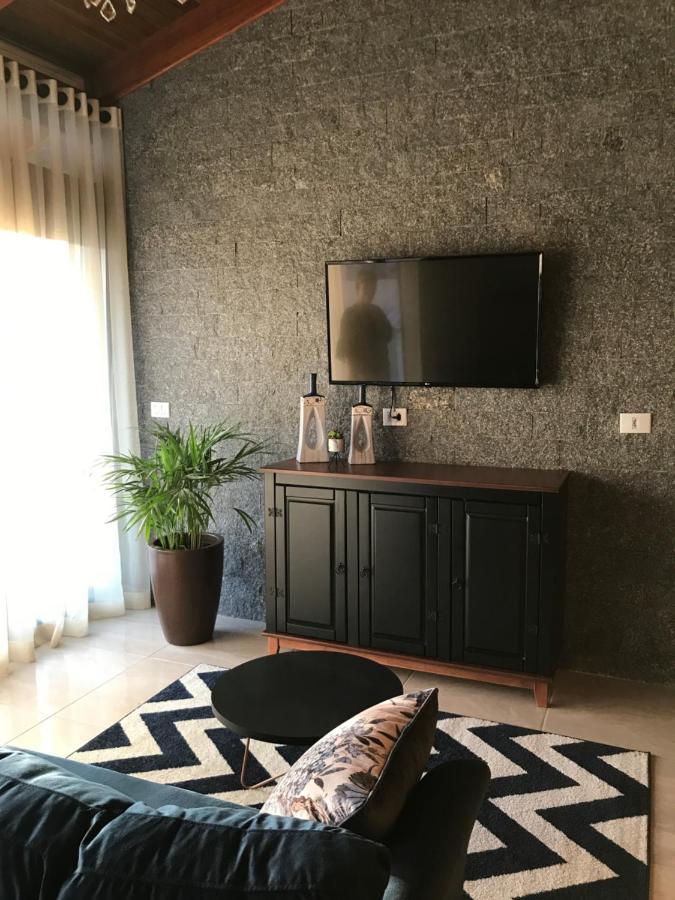 Canyons Guest House Praia Grande  Kültér fotó
